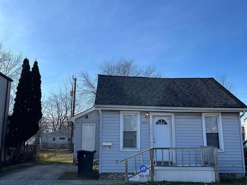 1st image of 26091 Clancy St