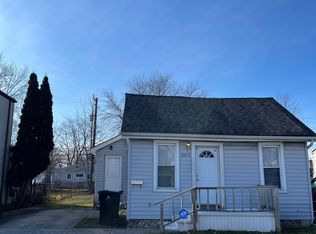 26091 Clancy St, Roseville, MI 48066