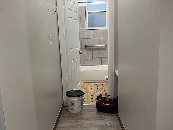 5th image of 2001 W Lunt Ave #1/2-G
