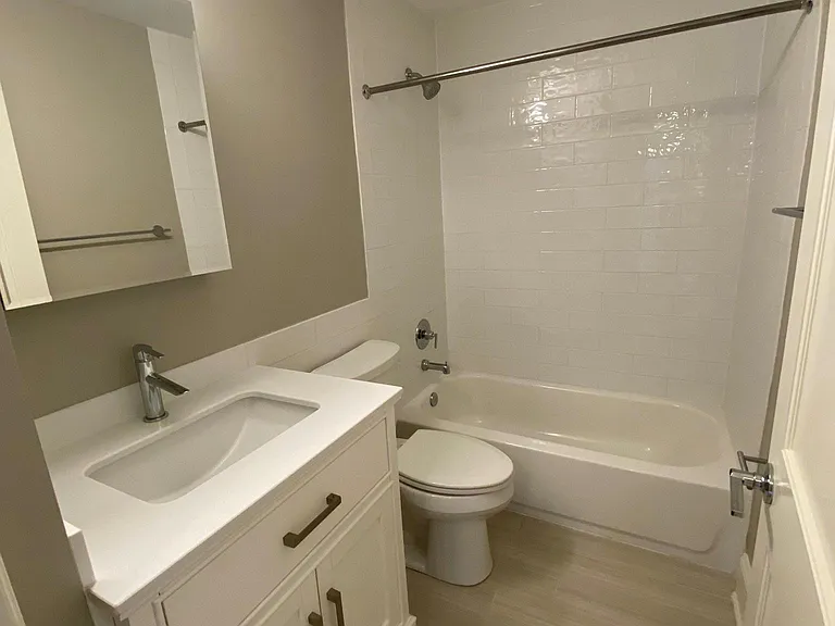 415 Butternut St NW #7 — Photo 4