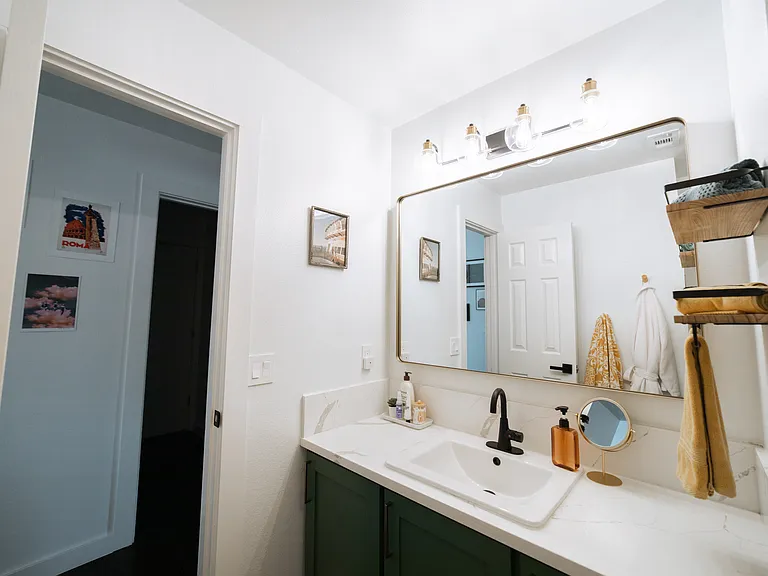 15030 Lantern Dr — Photo 40