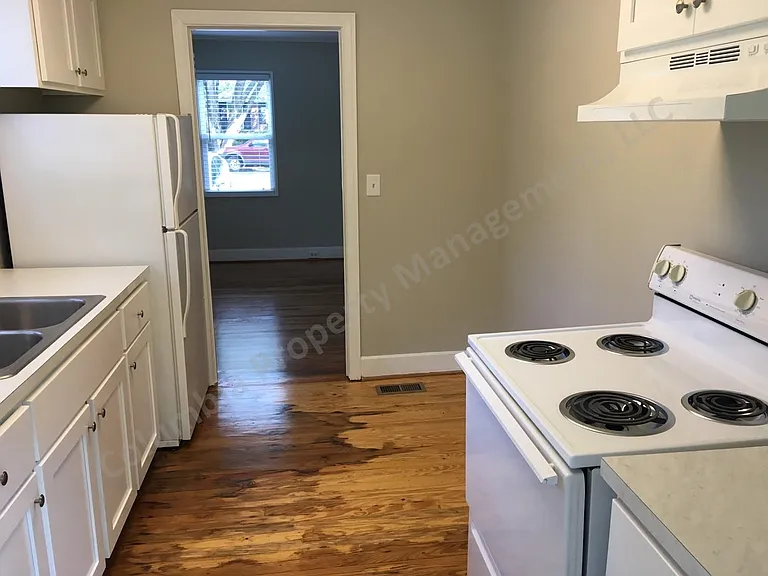 164 Vallejo Cir #B — Photo 4