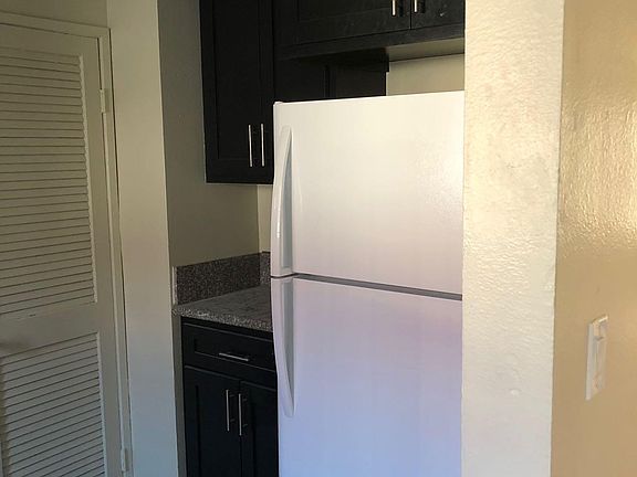 5th image of 9024 Burnet Ave