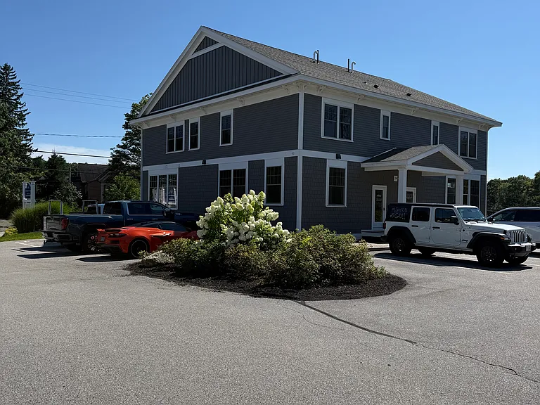 147 Portsmouth Ave #4 — Photo 2