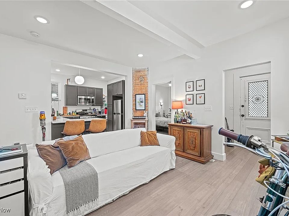 1st image of 3823 John Ave #1