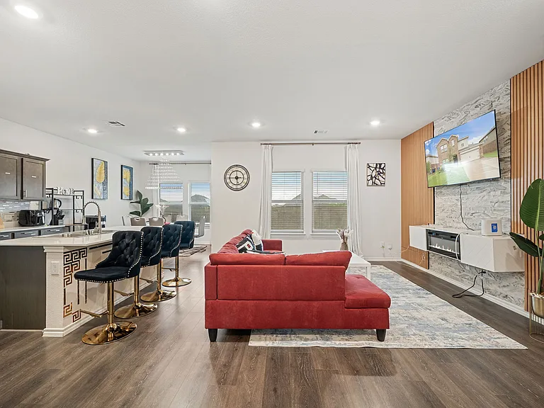 1018 Kristof Dr — Photo 16