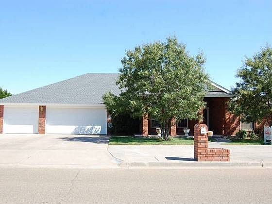 1st image of 705 Jeanie Dr