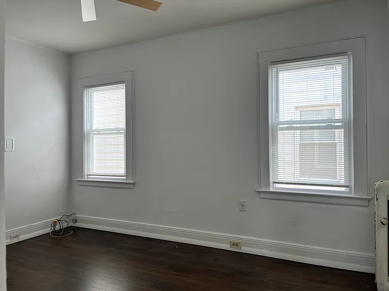 348 Davis Ave #2 — Photo 7