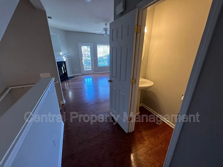 104 Chalet Pl — Photo 14