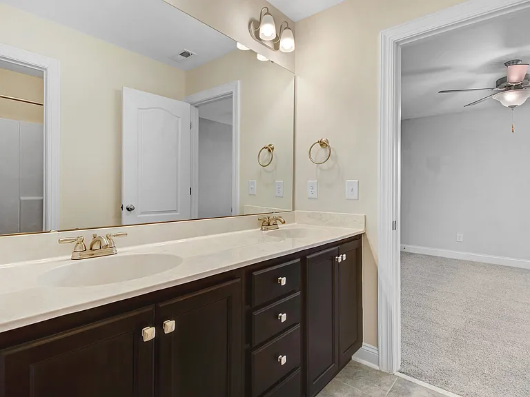 105 Salmon Ln — Photo 16