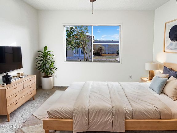 4th image of 11003 N 48TH Avenue