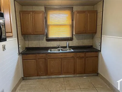 2 bed, 942 sqft, $1,050 — Photo 4