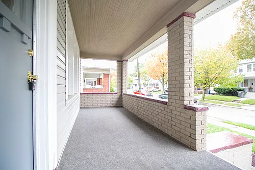 4122 Fairview Dr — Photo 2