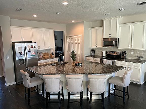 5th image of 8128 Wood Sage Dr