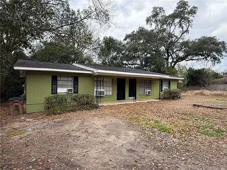 728 Bankhead Pl — Photo 2
