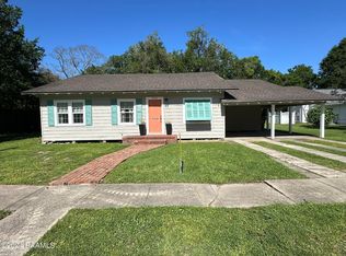 204 Lake Ave, Abbeville, LA 70510