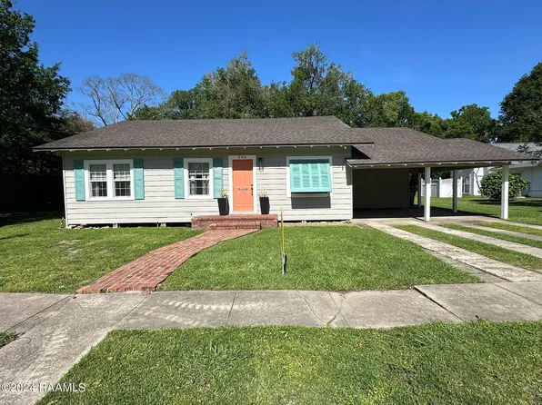 204 Lake Ave, Abbeville, LA 70510