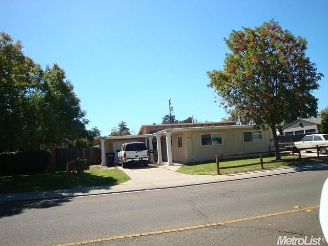 2nd image of 2436 Caswell Ave