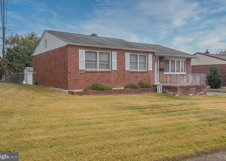 1st image of 314 Brookside Dr