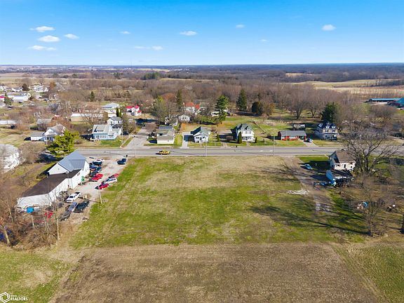 4th image of 155 Main St