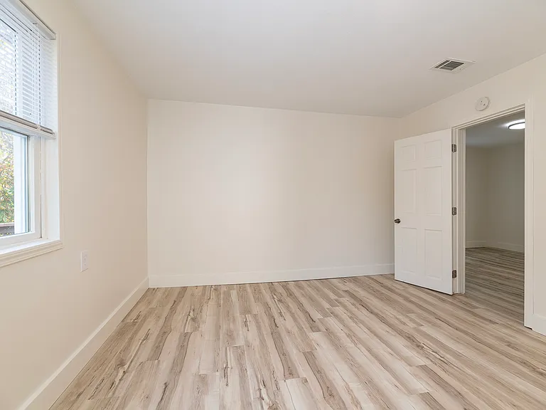 1036 Jackson St NW #2 — Photo 17