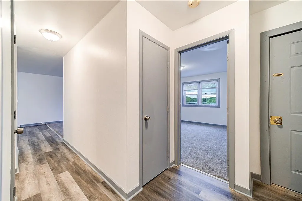 1 bed, 700 sqft, $1,550 — Photo 2