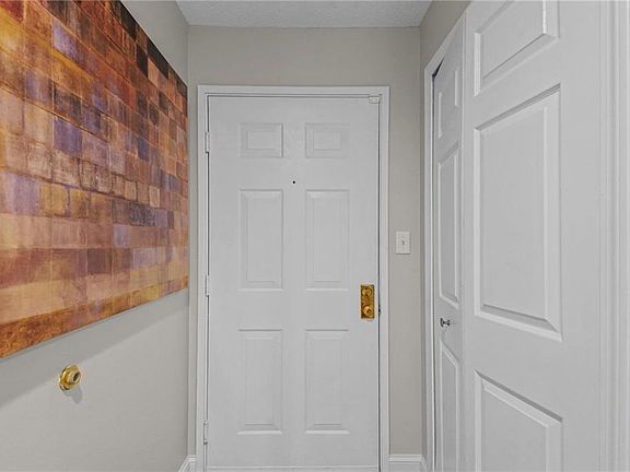 4th image of 1800 Douglas Ave APT 106