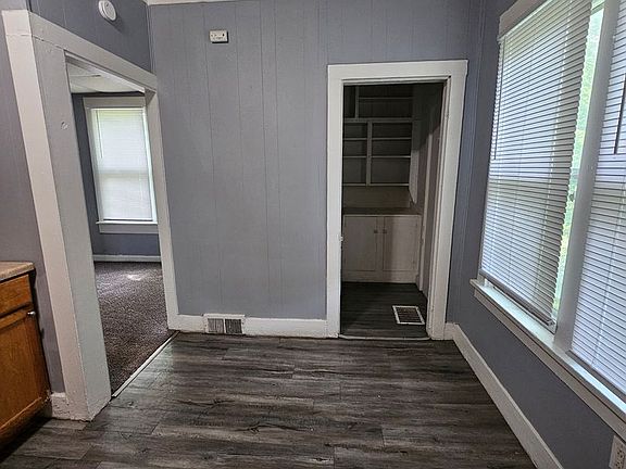 4th image of 2947 13th Ave #1