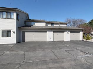 940 Prairie Dr, Racine, WI 53406