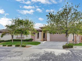 1911 Grovespring St, Las Vegas, NV 89135