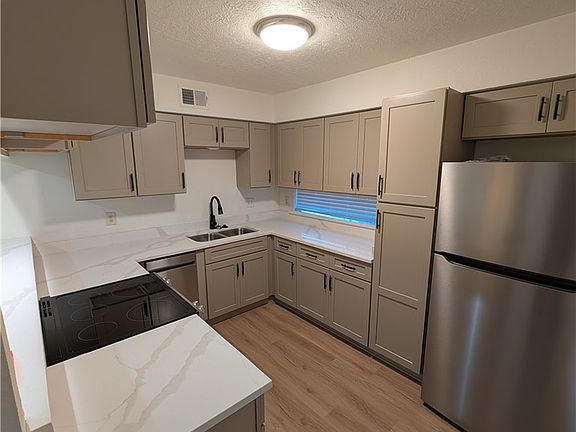2nd image of 2812 Village Dr