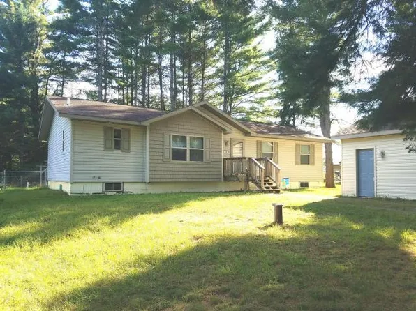 8749 Smith St, Sayner, WI 54560