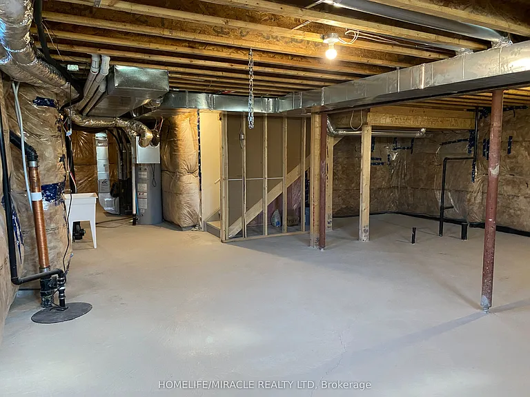 2 Cahill Dr — Photo 41