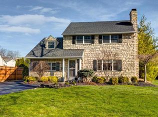 1524 Barrington Rd, Columbus, OH 43221