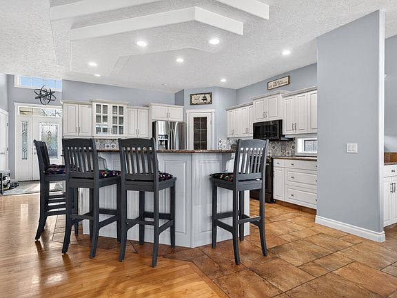4th image of 34 Valleyview Rdg