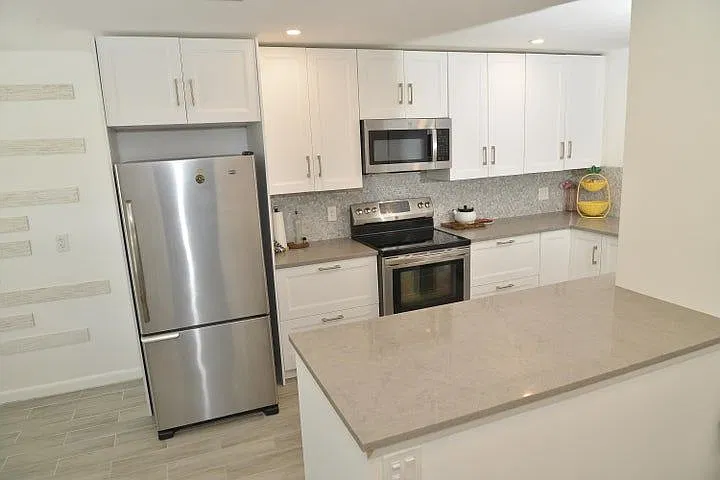 2 bed, 2.0 bath, 1221 sqft, $2,500 — Photo 4