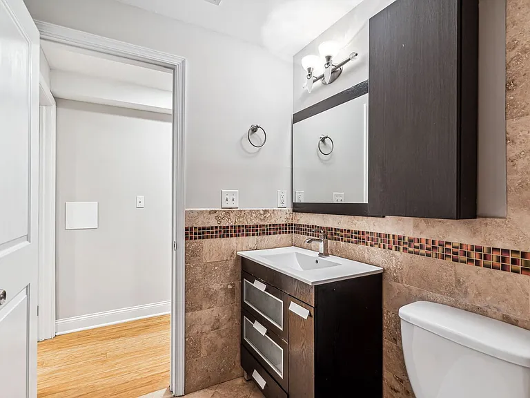 1633 Carpenter St #A — Photo 21