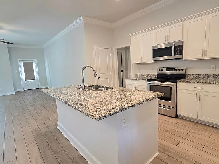 7004 Spring Gardens Dr — Photo 4