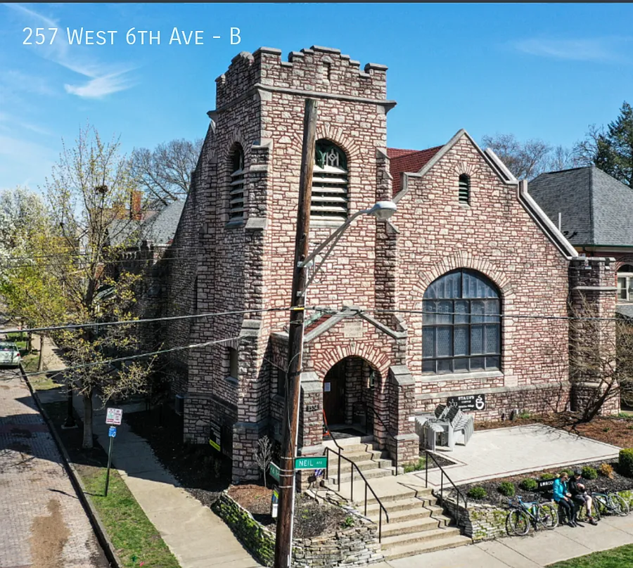 Beautiful 3 Bedroom Available in Victorian Village for Fall 2026! — Photo 1