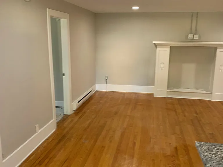 1001 Andrews Ave #6 — Photo 6