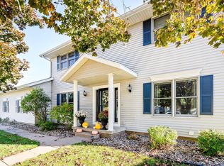 1346 Red Cedar Ct, Onalaska, WI 54650