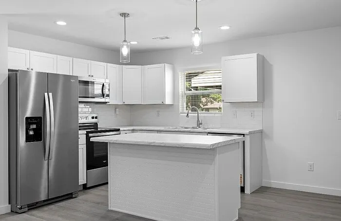 3 bed, 2.5 bath, 1650 sqft, $1,950 — Photo 4