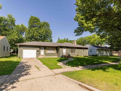 1407 13th St S, Moorhead, MN, 56560