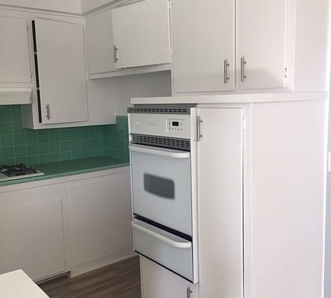 2nd image of 1412 Barry Ave APT 6