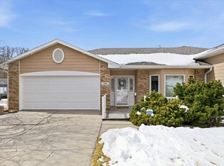 100 McKenzie Cir, Council Bluffs, IA 51503