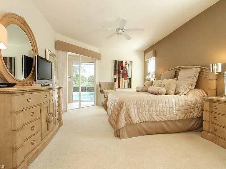 26343 Clarkston Dr — Photo 11