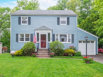 22 Montgomery Rd, Livingston, NJ, 07039