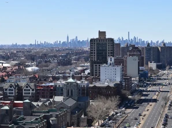 112-01 Queens Boulevard image 1 of 17