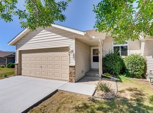 6840 Gingham Ct, Monticello, MN 55362
