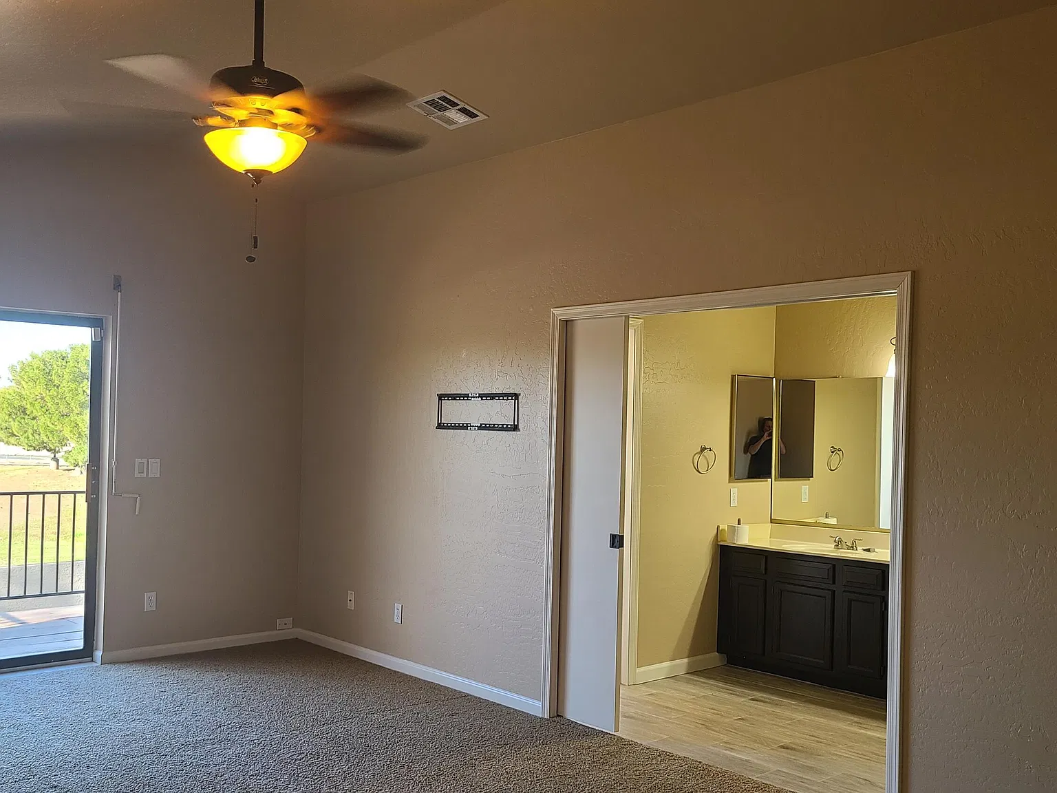 5 bed, 3.0 bath, 3116 sqft, $3,200 — Photo 4